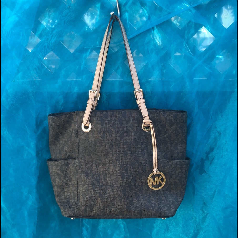 Michael Kors Jet Set Purse